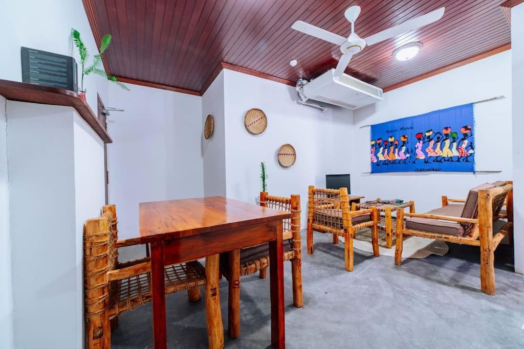 Apartamento Roots At Train's House Zanzibar